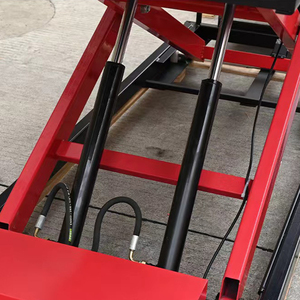 Plateforme élévatrice hydraulique pour <span class=keywords><strong>moto</strong></span> 600 kg Mise à niveau électrique Flip avant et arrière Double cylindre Élévateur de <span class=keywords><strong>moto</strong></span> - Product Image 4