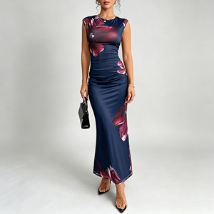 Abito <span class=keywords><strong>lungo</strong></span> da donna senza maniche con stampa <span class=keywords><strong>floreale</strong></span>, elegante, in raso arricciato, per serate e feste - Product Image 1