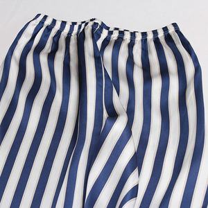 Personalizzato Logo Stampato A Righe Modello Stampato Adulto Caldo Inverno Oneise Delle Ragazze di Lusso di Seta Famiglia <span class=keywords><strong>Pigiama</strong></span> di Corrispondenza Set - Product Image 6