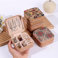Nouvelle boîte à bijoux de voyage portable carrée à imprimé rétro, cousue à la main, avec fermeture éclair, pour organiser bagues, colliers et boucles d'oreilles