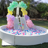 Équipement de terrain de jeu extérieur pour enfants, aire de jeux souple pour tout-petits avec double toboggan et piscine à balles pour usage scolaire et résidentiel