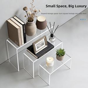 Rak <span class=keywords><strong>Display</strong></span> Akrilik Transparan Bentuk U yang Dapat Disesuaikan Tingginya dengan Pembagi Ketebalan yang Dapat Diatur untuk Sepatu, Parfum, dan Figur di Toko Ritel - Product Image 3