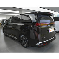 Nouveau design BYD Denza D 9 DM 2025 PHEV MPV 600km de portée 4WD 330Nm de couple 7 sièges Business New Energy Vehicles