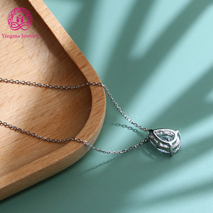 Liontin Moissanite Hijau/Klasik Putih Perak Sterling 925 4CT Potongan Pir Kalung Moissanite untuk Wanita - Product Image 4