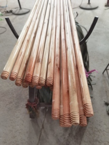 Palos <span class=keywords><strong>de</strong></span> <span class=keywords><strong>Escoba</strong></span> Personalizados <span class=keywords><strong>de</strong></span> <span class=keywords><strong>Madera</strong></span> <span class=keywords><strong>de</strong></span> Eucalipto con Mango <span class=keywords><strong>de</strong></span> Hilo Mexicano y Cabezal <span class=keywords><strong>de</strong></span> Plástico - Product Image 2