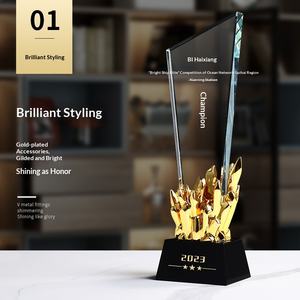 Trophée de champion en métal plaqué or de luxe |   Récompense de Leader des Ventes Personnalisée avec Sculpture Numéro 1 en 3D et Gravure Gratuite - Product Image 1