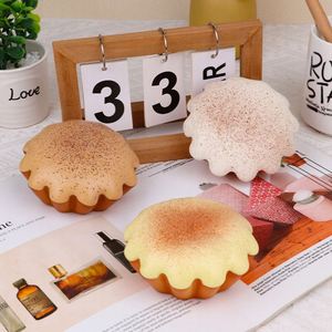 Squishy de Queso Horneado Realista, Éxito de Ventas Transfronterizo Juguete Antiestrés de PU Suave, Pegajoso al Tacto, de Rebote Lento. - Product Image 2