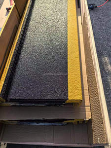 Profilés antidérapants en FRP/GRP avec carborundum pour marches d'<span class=keywords><strong>escalier</strong></span>, bandes de protection en fibre de verre pour marches, revêtements de marches - Product Image 3