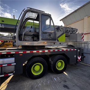 Grúa Móvil Hidráulica Usada Zoomlion de 55 Toneladas, Grúa de Pluma Zoomlion 550V 700V 100V5 con Motor de Bomba de Alta Potencia - Product Image 5