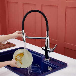 <span class=keywords><strong>Robinet</strong></span> de cuisine moderne en laiton à poignée unique, à montage <span class=keywords><strong>sur</strong></span> pont, avec douchette extractible, en matériau de qualité alimentaire, eau chaude et froide, avec <span class=keywords><strong>tuyau</strong></span> de raccordement - Product Image 1