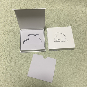 Boîte d'emballage cosmétique en résine pour masseur, avec couvercle magnétique rabattable, type livre, pour rouleau de jade et planche Gua Sha, en stock - Product Image 4