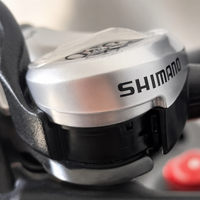 Nouveau modèle 2027 Vélo de montagne électrique tout-terrain GT2000 2000W 48V 30Ah Vélo électrique haute vitesse pour la plage, la neige et les sentiers de montagne