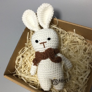 ToysKing Ensemble cadeau pour nouveau-né 100% fait main au <span class=keywords><strong>crochet</strong></span>, jouet lapin, hochet en bois de hêtre, brosse en poils de chèvre, signe du zodiaque - Product Image 6