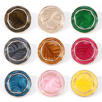 Kancing Plastik Warna-warni dengan Alas Berwarna Emas untuk Dekorasi Pakaian