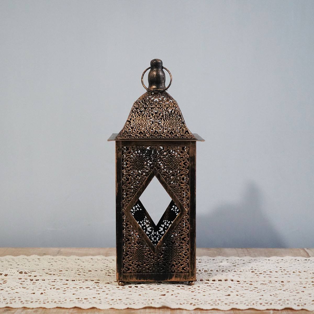 สีเทาเข้ม