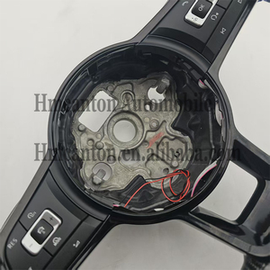 Volante de Coche de Fibra de Carbono LED Perforado de Cuero para Volkswagen Golf 7, Venta al por Mayor de Fábrica China - Product Image 3