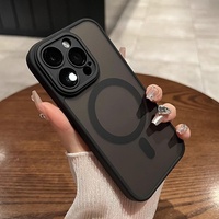 Étui de téléphone magnétique en PC à finition mate et design épuré pour 16 Pro et 17 Pro, avec protection d'objectif, coque de protection pour 13
