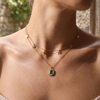 Collier à double couche élégant et chic avec pendentif étoile dorée et zircon vert, bijou de cou gracieux pour femme TGXL15311