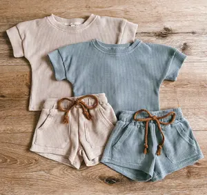 हॉट सेल कस्टम बेबी किड्स प्लेन वफ़ल समर शॉर्ट स्लीव शर्ट और ड्रॉस्ट्रिंग पैंट सेट