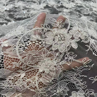 Tissu en dentelle française 3D rose floral blanc perle, exquis, romantique, luxueux, esthétique, avec perles, pour mariée, vente en gros, haute couture