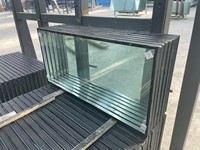 Panneau de verre trempé isolant FLOOR VIEWER pour sols en verre, garages, cafés et halls d'hôtels
