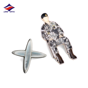 Longzhiyu esmalte pin fabricante personalizado metal baloncesto deporte logo pines dibujos animados película epoxi impreso pines - Product Image 4