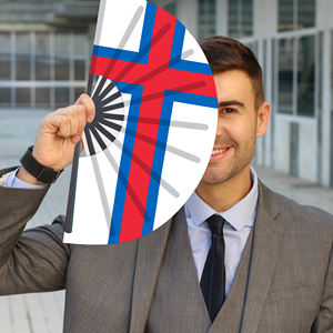 Vente en gros Éventails pliants en bambou avec drapeau des Îles Féroé Éventails à main pour carnaval, mariage, festival Éventails de fête Agence de voyage - Product Image 3