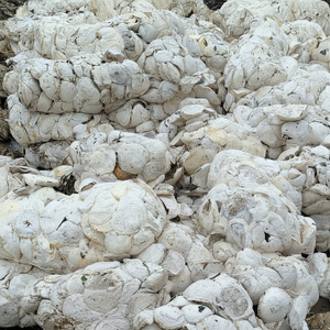 Copa de Vietnam 65-70% Goma de látex DRC de alta pureza Producto de precios globales competitivos - Product Image 1