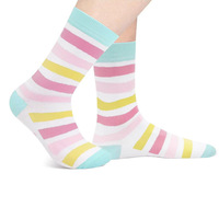 Chaussettes pour femmes à motif floral, collection Fête des Mères, en Spandex/Polyester/Coton, pour le sport et le quotidien, vente en gros transfrontalière