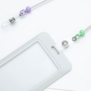 Portacredenciales Retráctil Personalizado con Cordón de Cuentas y Llavero - Soporte para Tarjetas de Identificación DIY para Enfermeras y Profesionales - Product Image 3
