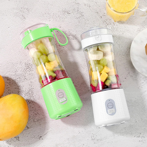 Venta de China 380Ml Usb Juicer Cup Licuadora portátil Mezclador de frutas para el hogar 5 cuchillas Licuadora portátil de mezcla de frutas recargable - Product Image 4