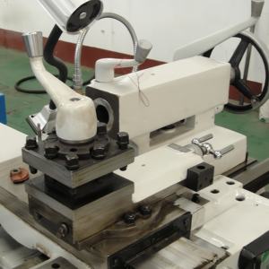 Tour à métaux manuel robuste chinois FineTech, modèle horizontal CA6166*2000, tour à banc déporté, moteur 220V, garantie 2 ans - Product Image 5