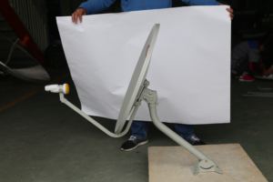 Fábrica de China <span class=keywords><strong>tv</strong></span> plato de la <span class=keywords><strong>antena</strong></span> satélite ku60 * 65cm fabricantes de mejor calidad con <span class=keywords><strong>precio</strong></span> - Product Image 2