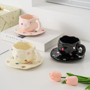 Tasse à eau en céramique peinte à la main, tasse à café avec soucoupe, tasse à eau colorée - Product Image 4