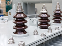 Transformateur à bobinage en cuivre immergé dans l'huile S20 10kV/20kV 630kVA, niveau 2 d'économie d'énergie, faible perte, hermétique, 3 phases 50/60Hz