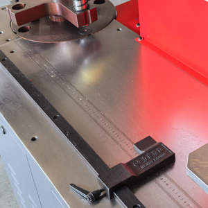 3 ב 1 cnc bar כיפוף המכונה עבור לוח חשמלי הידראולי נחושת <span class=keywords><strong>busbar</strong></span> חיתוך מכונות - Product Image 6