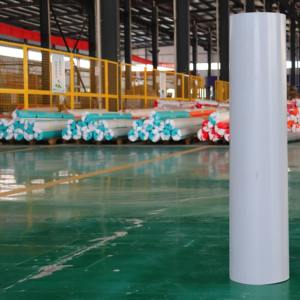 Rouleau de membrane de toiture TPO autocollante avec apprêt, homogène, haute résistance, écologique, pour les toitures et les bassins de bâtiments - Product Image 2