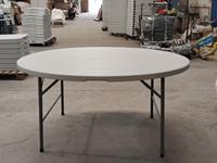Table pliante ronde blanche en plastique HDPE légère Table pliante de banquet et d'événement avec poignée de transport