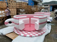 Ensemble table et chaises en forme de tasse à thé, combinaison banc en fibre de verre, mobilier commercial extérieur pour hôtel, centre commercial, parc d'attractions