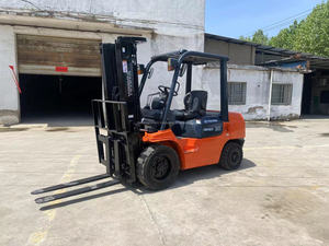 Chariot élévateur d'occasion d'origine japonaise Chariot élévateur Toyota Chariot élévateur diesel 3 tonnes 3,5 tonnes avec mât de conteneur - Product Image 3