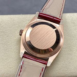 Relojes Deportivos de Lujo Hechos a Mano en Shanghái con Microdiamantes 2025, Correas de Cuero de Vaca de 20 mm Personalizadas de Alta Gama, Relojes de Buceo con Manecillas para Hombres - Product Image 3