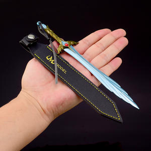 <span class=keywords><strong>The</strong></span> <span class=keywords><strong>Elder</strong></span> Scrolls V: Skyrim Chillrend-Réplique d'épée en verre dépoli de 21cm avec étui en cuir enchanté - Product Image 2