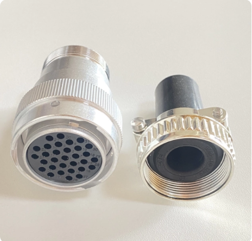 Brand New  HD36-24-31SE-059 31POS Waterproof Female Housing  Automotive Connector in Stock