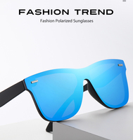 Hommes et femmes chauds personnalité à la mode en gros femme PC cadre lunettes Tac lentille polarisée en plein air mode lunettes de soleil