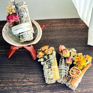 Set de Aromaterapia Purificante de 4 Piezas con Salvia Blanca de California, Lavanda, Rosa y Rodajas de Naranja, Infusionado con Fuego, para Meditación - Product Image 2