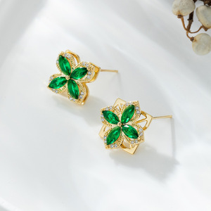 Flower Stud <b>Earrings</b> Green Crystal Gold Plated 925 Silver <b>Post</b> Everyday Wear - Product Image 1