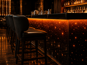 Diseño Interior de Bar de Whisky de Lujo, Mueble de Whisky Personalizado en Madera de Nogal y Cuero, Solución Integral para Lounge de Cócteles - Product Image 5