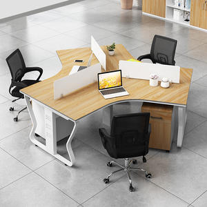 Bureau de travail irrégulier avec chaise, poste de travail ergonomique, bureau d'ordinateur pour usage professionnel - Product Image 1