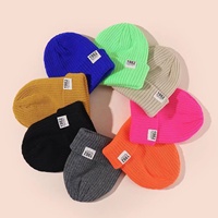 Bonnet d'hiver rayé en acrylique pour l'extérieur, protection des oreilles, chaud, à bord bouclé, bicolore, pour la plage et le ski