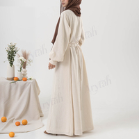 Ensemble Abaya Style Modeste Personnalisé Blanc Ivoire, Robe Musulmane 2 Pièces à Manches Longues avec Boutons sur le Devant, Tissu Froissé, Hijab, Commande en Gros pour Mariage